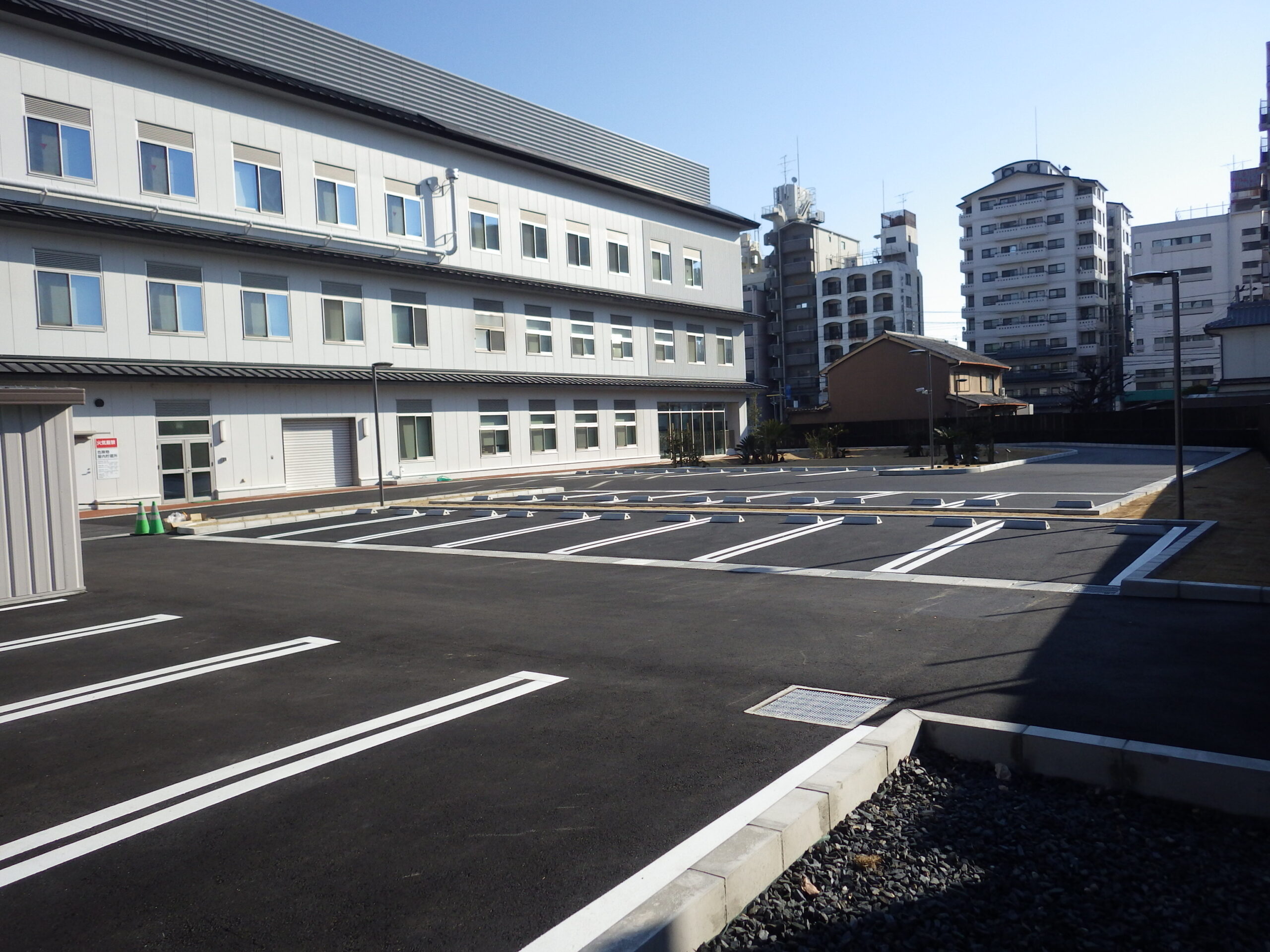 建築＞京都府保険研究所及び京都市衛生研究所外交整備ほか